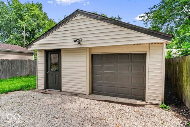 1229 N Somerset Avenue, Indianapolis, IN 46222