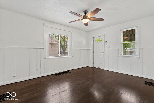 1229 N Somerset Avenue, Indianapolis, IN 46222