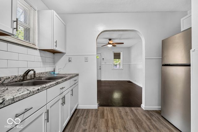 1229 N Somerset Avenue, Indianapolis, IN 46222