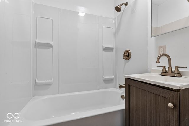 1229 N Somerset Avenue, Indianapolis, IN 46222
