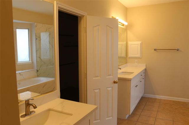 1751 Heddon Falls Drive, Sugar Land, TX 77479