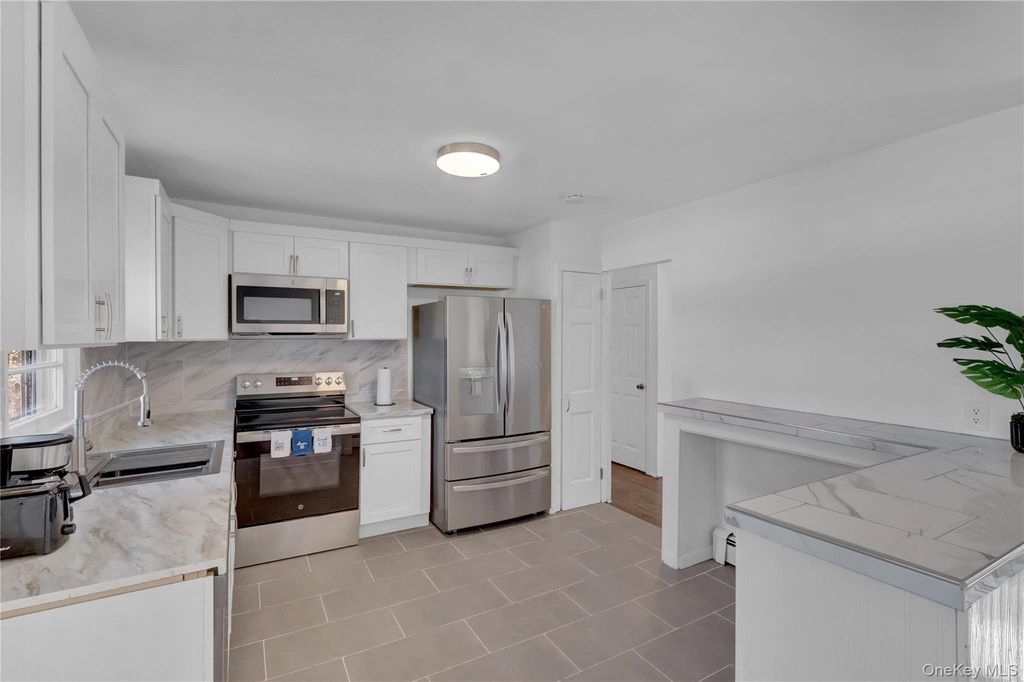 57 Middle Island Avenue, Medford, NY 11763 — photo 3