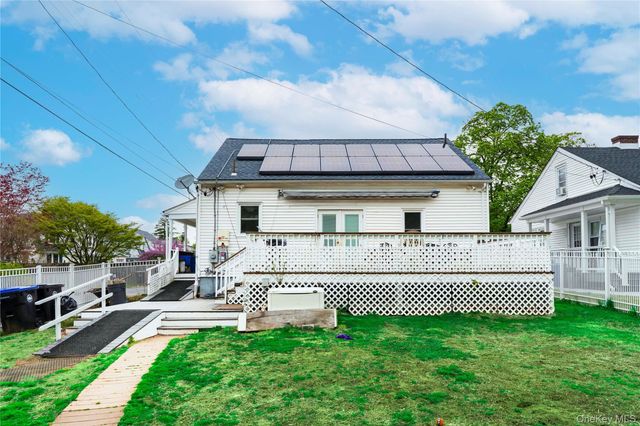 32 Arnold Boulevard, Poughkeepsie, NY 12603