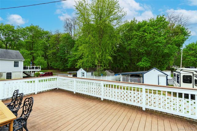 32 Arnold Boulevard, Poughkeepsie, NY 12603
