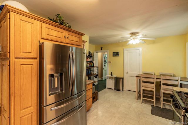 32 Arnold Boulevard, Poughkeepsie, NY 12603