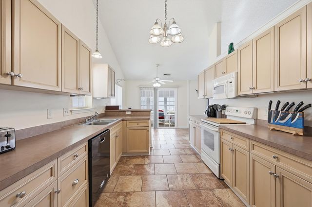 274 Palladium Dr., Surfside Beach, SC 29575