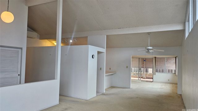 590 Keolu Drive, Kailua, HI 96734