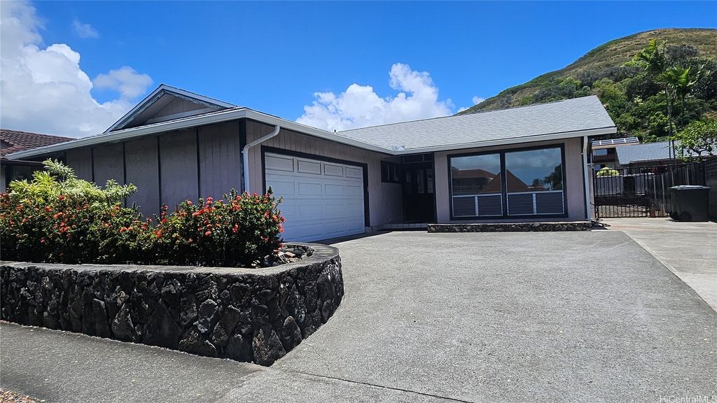 590 Keolu Drive, Kailua, HI 96734
