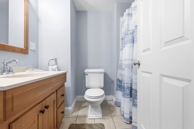 34 Washington Ave, Burlington, MA 01803