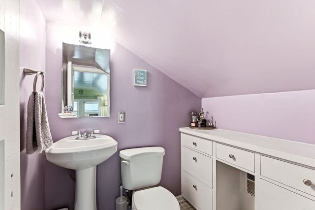 3040 19th Avenue S, Minneapolis, MN 55407