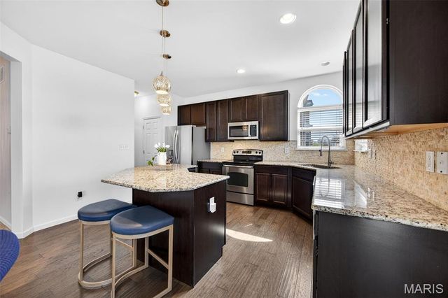 704 Julia Elizabeth Drive, Wentzville, MO 63385