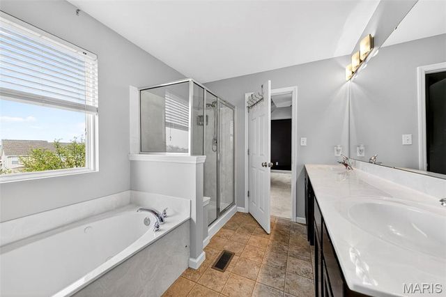 704 Julia Elizabeth Drive, Wentzville, MO 63385