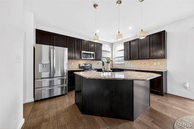 704 Julia Elizabeth Drive, Wentzville, MO 63385