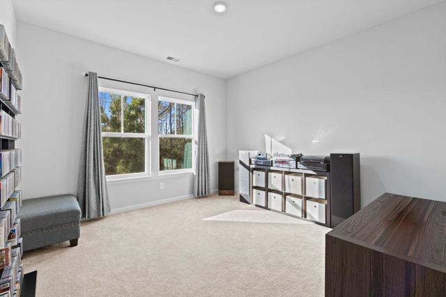 148 Haverhill St, Summerville, SC 29486