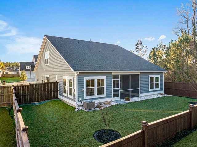 148 Haverhill St, Summerville, SC 29486