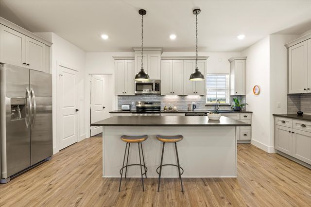 2040 Salina Circle, Granbury, TX 76048