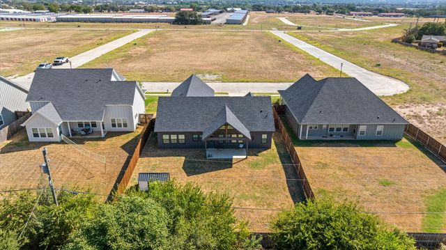 2040 Salina Circle, Granbury, TX 76048