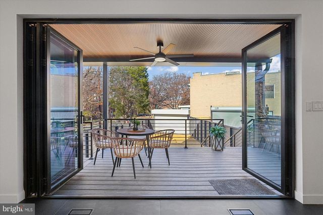 951 SHEPHERD ST NW, Washington, DC 20011