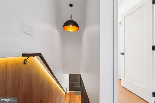 951 SHEPHERD ST NW, Washington, DC 20011