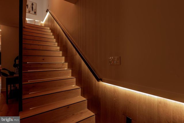 951 SHEPHERD ST NW, Washington, DC 20011