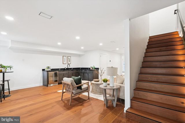 951 SHEPHERD ST NW, Washington, DC 20011