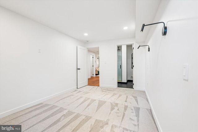 951 SHEPHERD ST NW, Washington, DC 20011