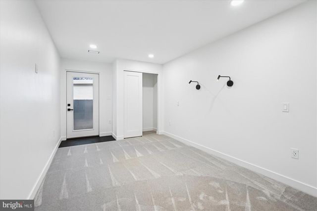 951 SHEPHERD ST NW, Washington, DC 20011