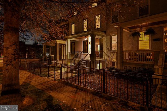 951 SHEPHERD ST NW, Washington, DC 20011