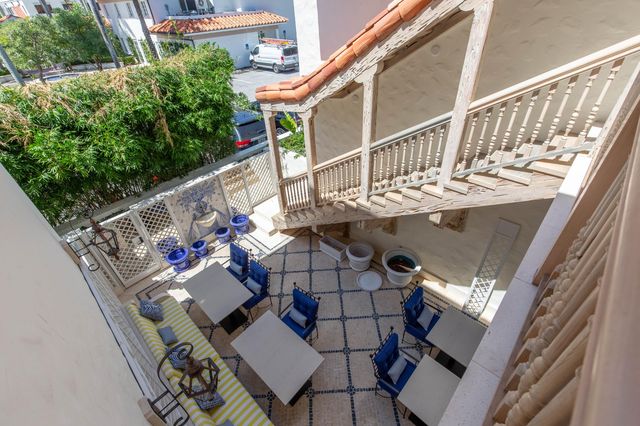 236 Phipps Plaza 202, Palm Beach, FL 33480