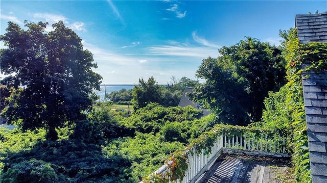 97 Floral Avenue, North Kingstown, RI 02852