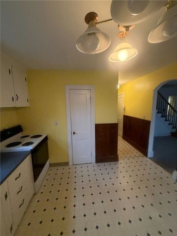 97 Floral Avenue, North Kingstown, RI 02852