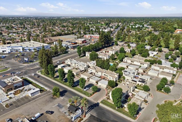 1343 Aquarius Court, Bakersfield, CA 93309