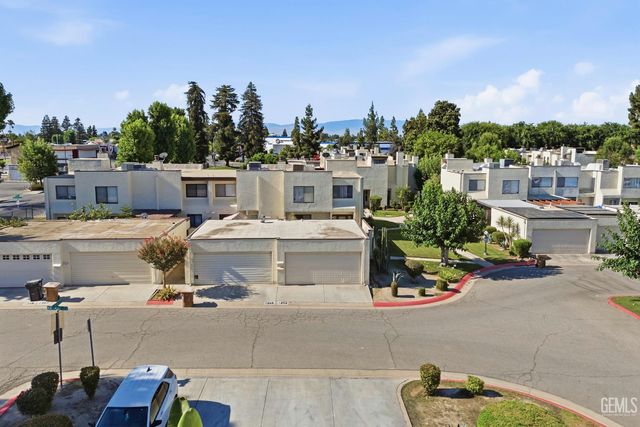 1343 Aquarius Court, Bakersfield, CA 93309