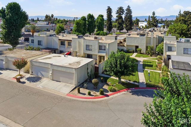 1343 Aquarius Court, Bakersfield, CA 93309