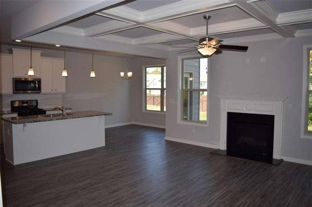 533 Brighton Park Circle, Hoschton, GA 30548