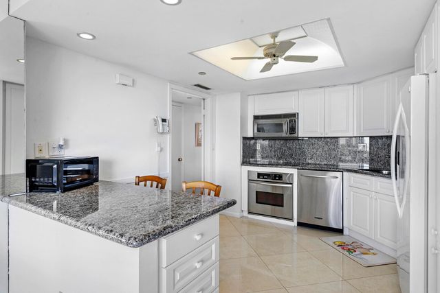 5080 N Ocean Drive 9d, Singer Island, FL 33404