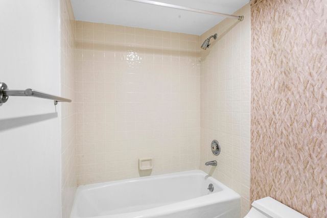 5080 N Ocean Drive 9d, Singer Island, FL 33404