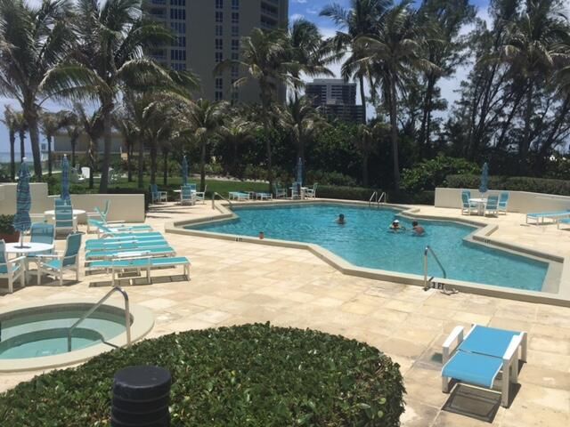 5080 N Ocean Drive 9d, Singer Island, FL 33404