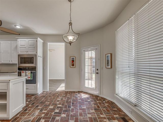 2700 Woodhollow Trail, Edmond, OK 73012