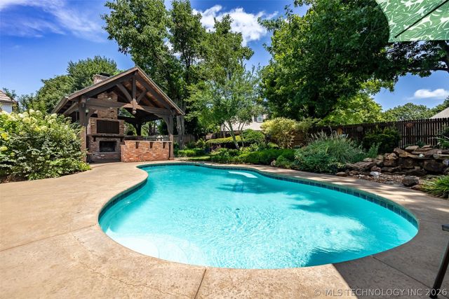 10329 S Granite Avenue, Tulsa, OK 74137