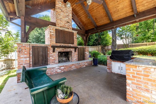 10329 S Granite Avenue, Tulsa, OK 74137