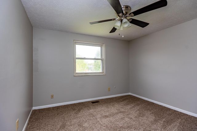 2408 Warfield Drive, Grove City, OH 43123