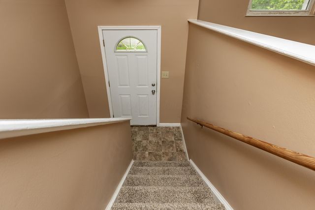 2408 Warfield Drive, Grove City, OH 43123