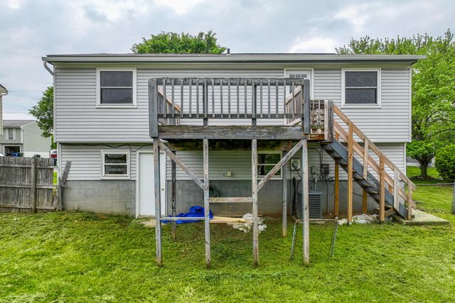 2408 Warfield Drive, Grove City, OH 43123