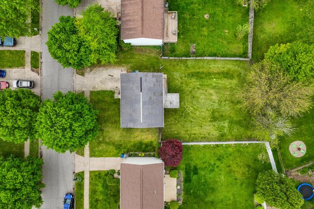 2408 Warfield Drive, Grove City, OH 43123