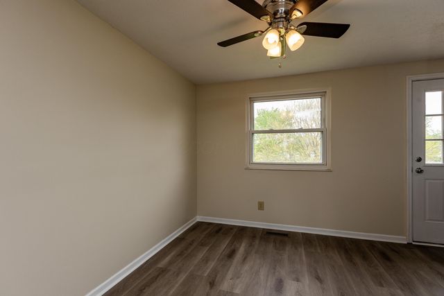 2408 Warfield Drive, Grove City, OH 43123