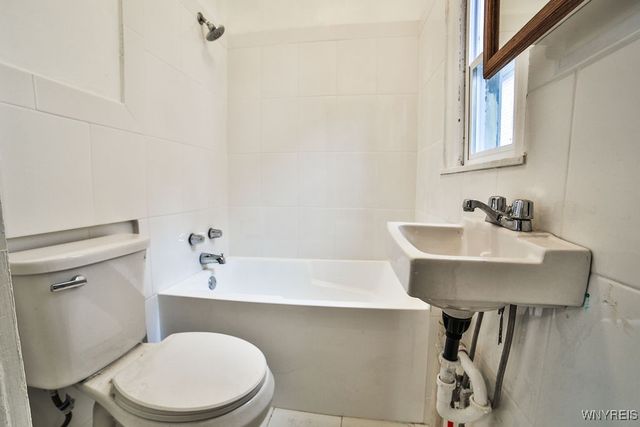 196 Eaton Street, Buffalo, NY 14208