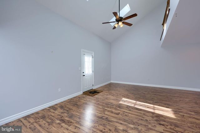 110 PEPPERTON CT, Lititz, PA 17543