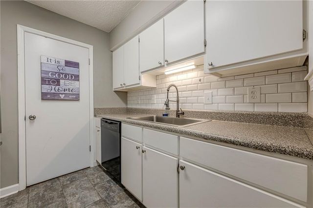 2015 Wingate Way, Atlanta, GA 30350