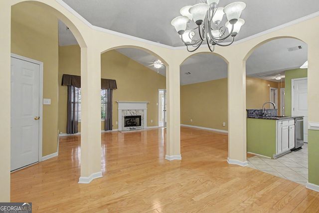 35 Courtyard Lane, Newnan, GA 30265